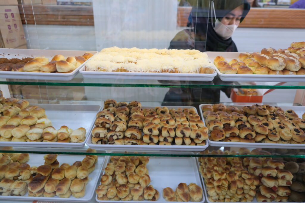 Roti Unyil Venus Bogor